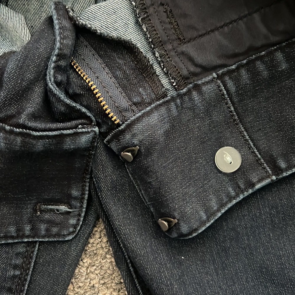 Jeans - Picture 7 of 8